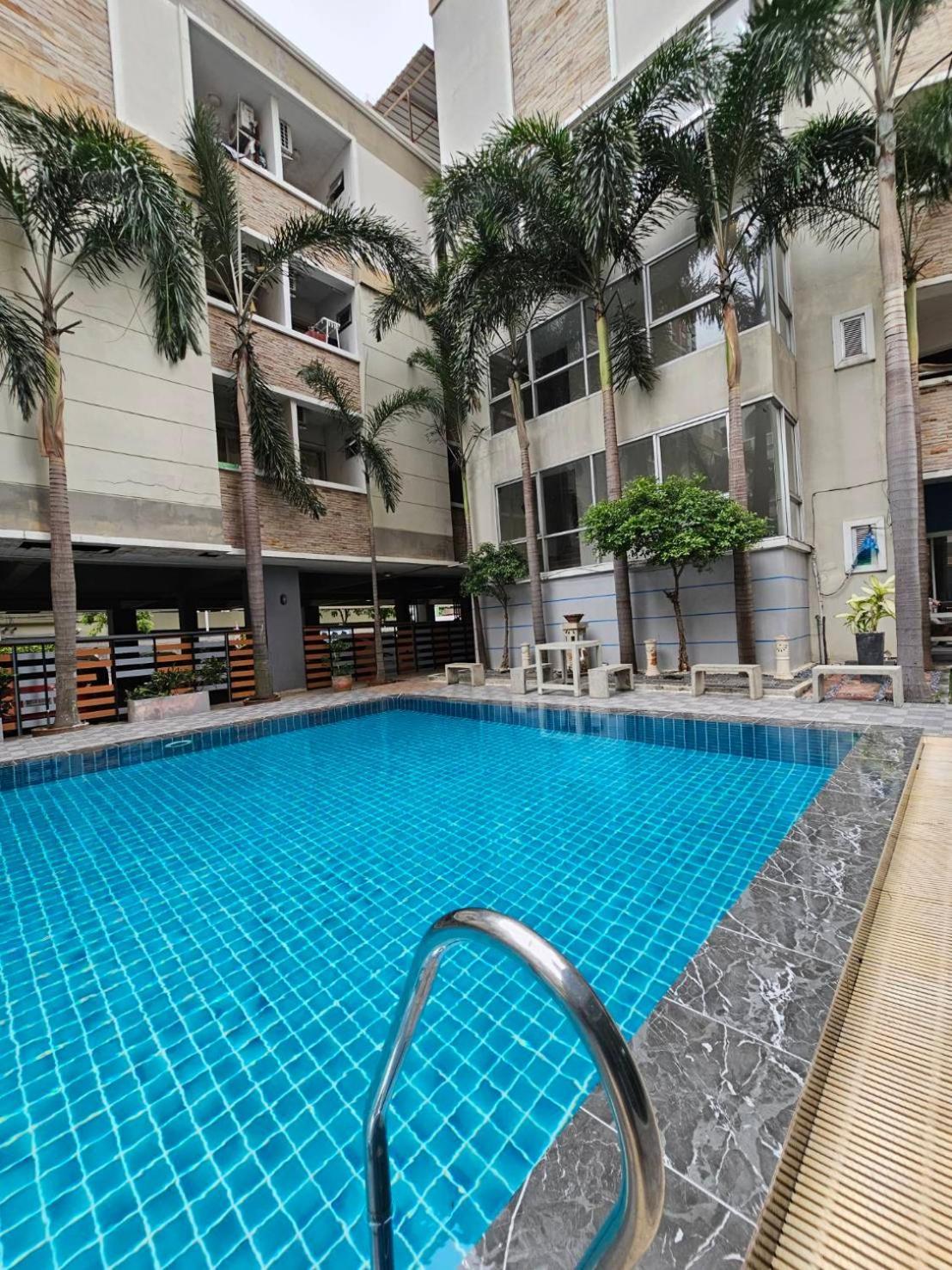 Diya Hotel Bangkok Extérieur photo