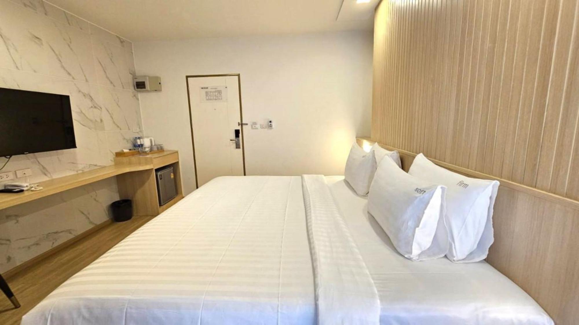 Diya Hotel Bangkok Extérieur photo